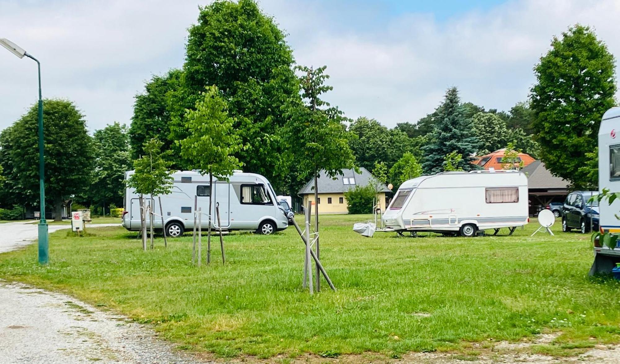 Polzer Camping Buekfuerdo 外观 照片